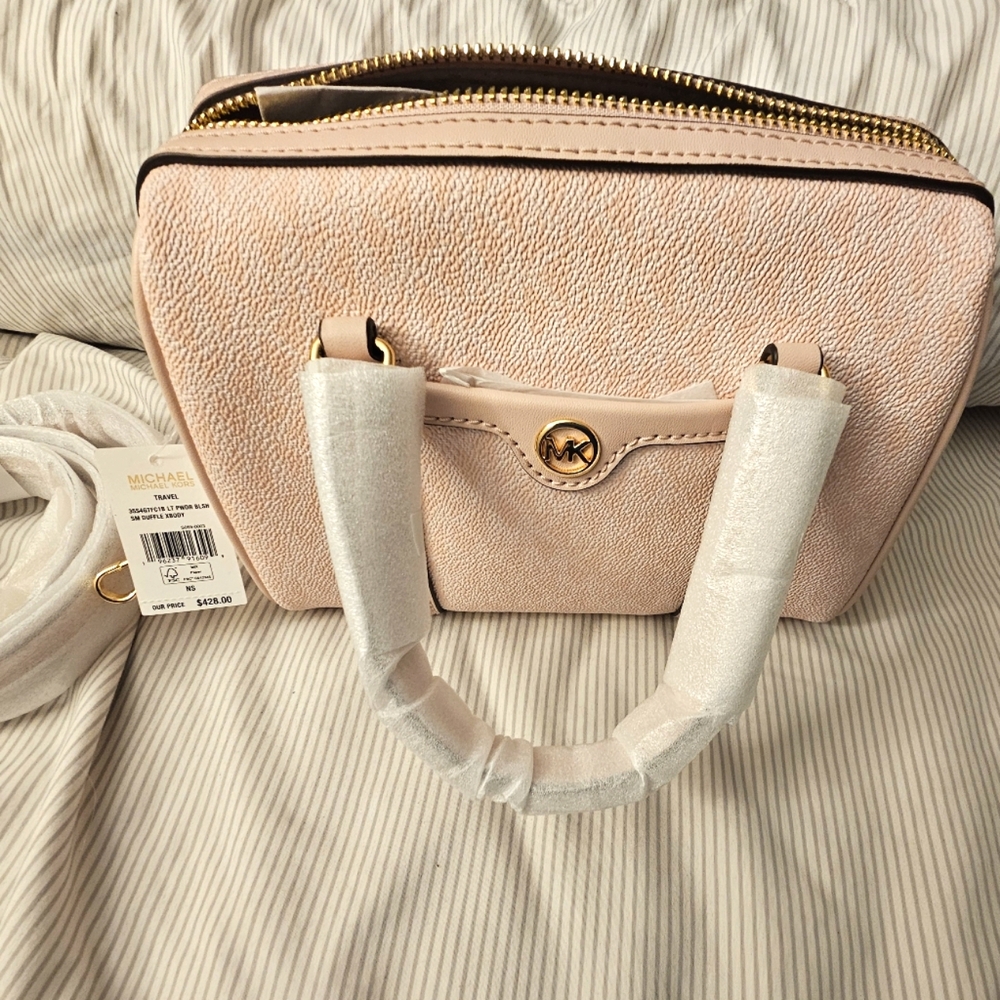 NWT Michael kors small duffle travel handbag